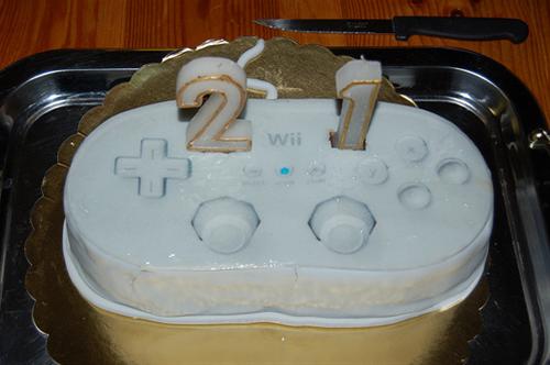 Classic controller cake